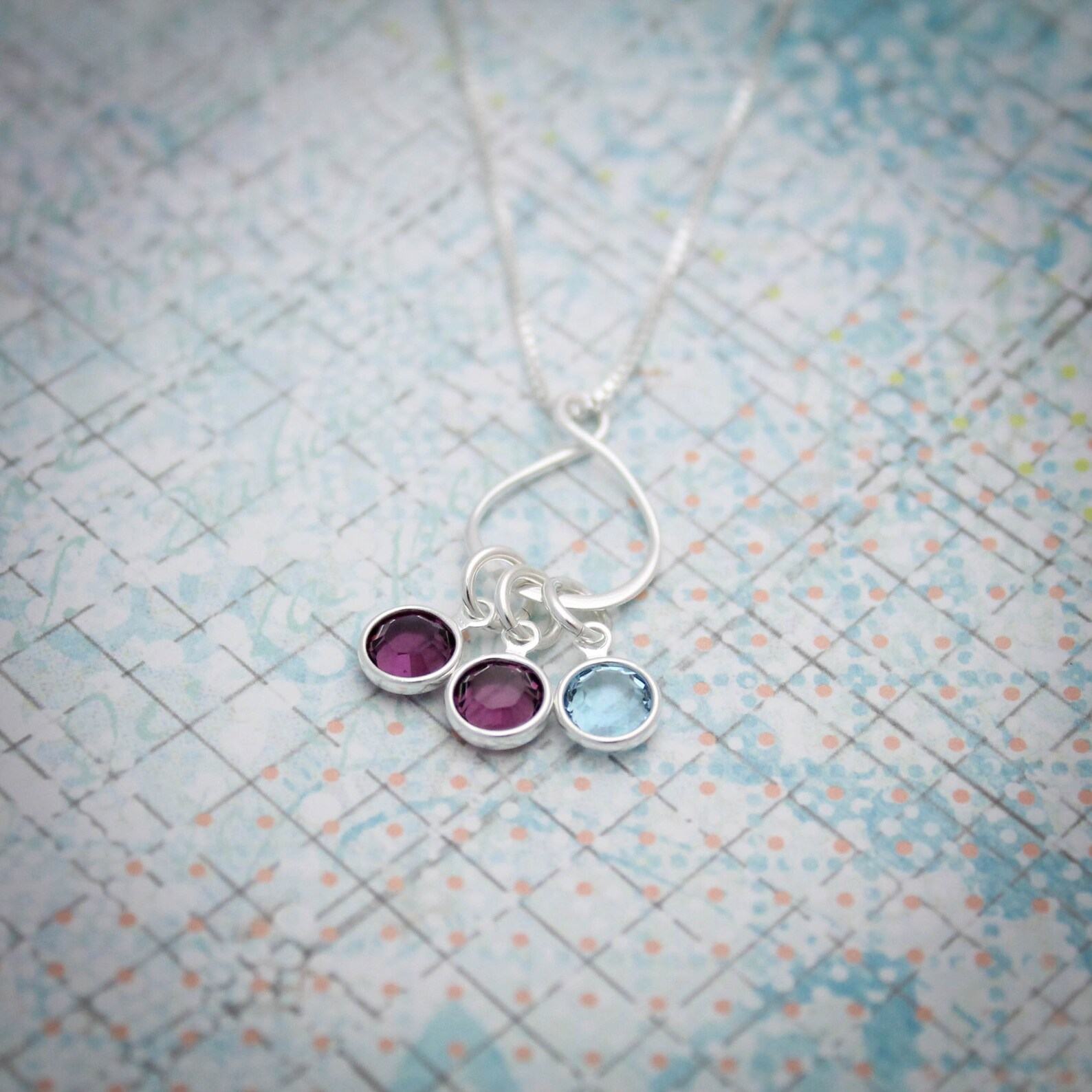 Personalized Eternity Charm Necklace Celebrate the Unbreakable Bond of Family with Birthstones
