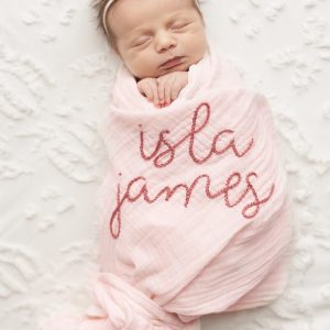 Personalized Hand Embroidered Baby Swaddle Blanket Soft, Breathable Cotton Muslin for a Cozy and Cherished Keepsake