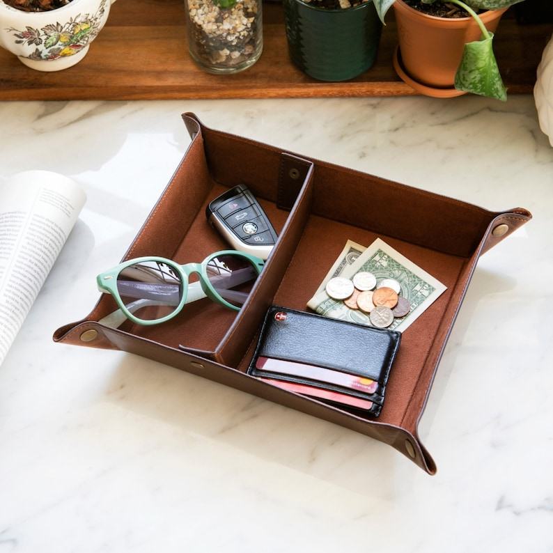 Personalized Leather Desk Organizer Elevate Your Workspace with Style and Functionality