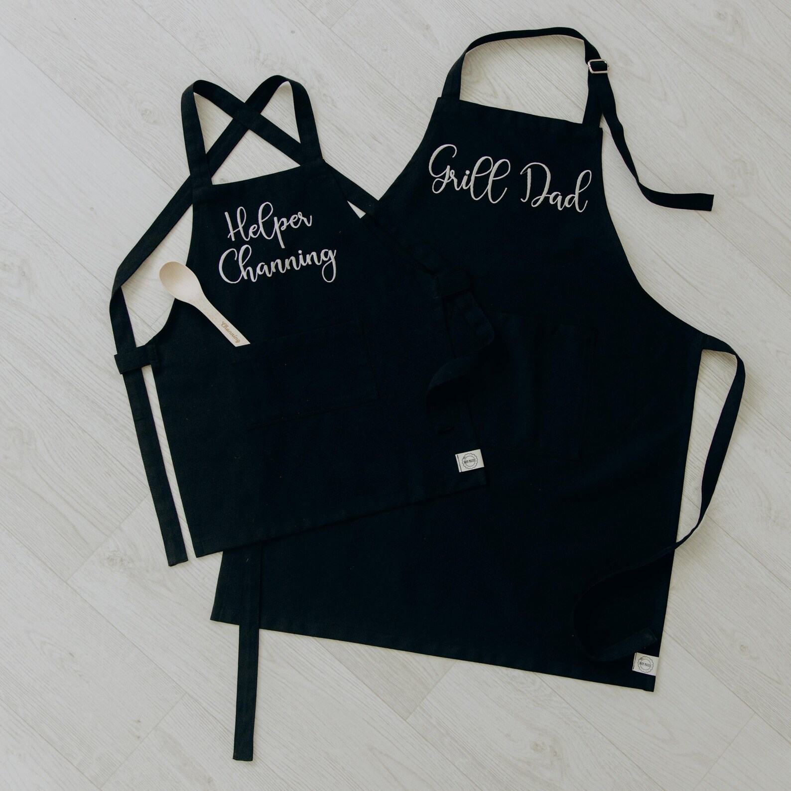 Personalized Mommy & Me Apron Set – Embroidered Easter Presents for Mom & Kids – Custom Cooking Aprons with Spoons