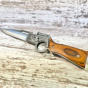 Personalized Pocket Knife with Flashlight The Ultimate Item for Men