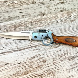 Personalized Pocket Knife with Flashlight The Ultimate Item for Men