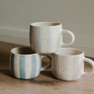 Personalized Striped Mug A Thoughtful and Unique Item for Every Occasion