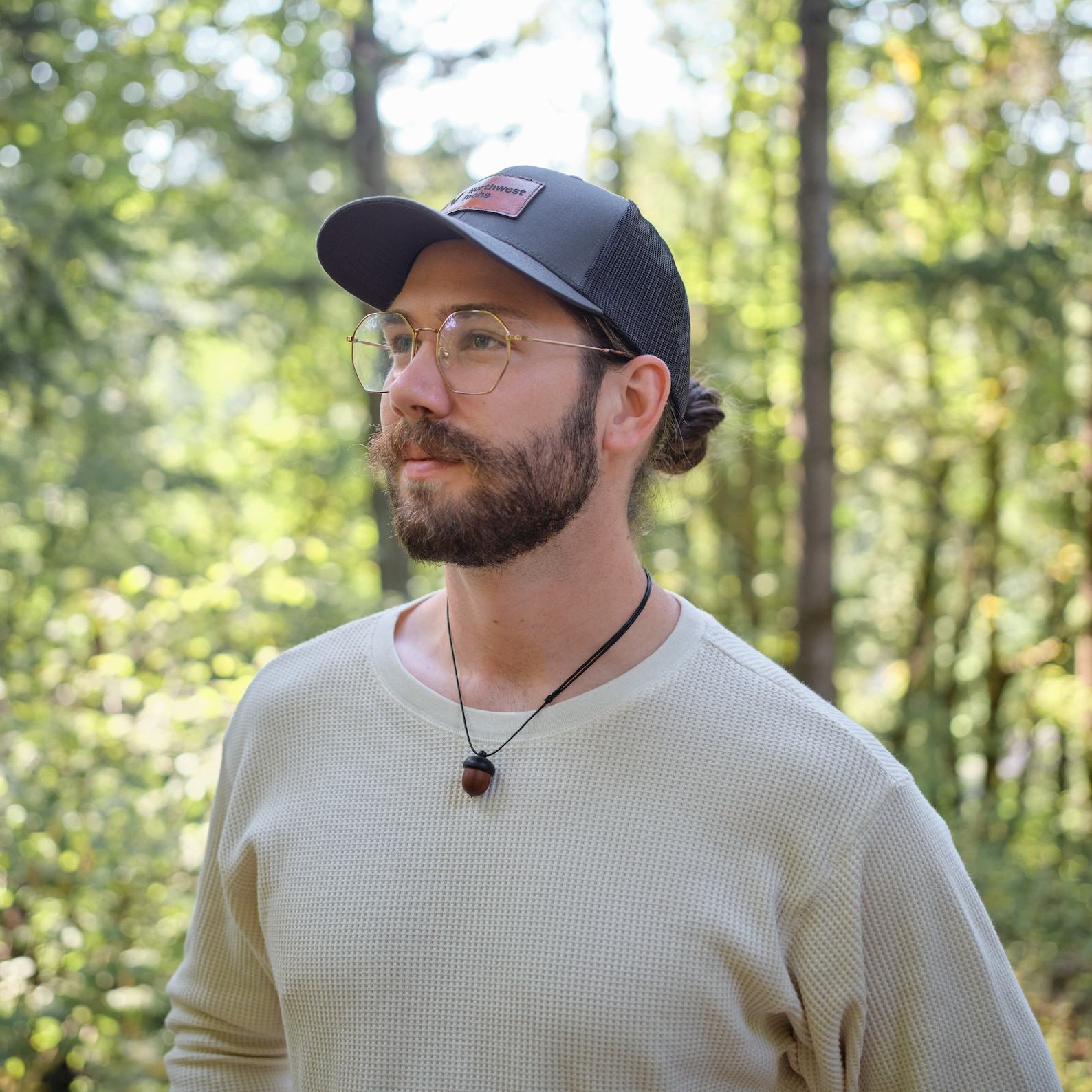 Personalized Trucker Hats with Engraved Leather Patches Elevate Your Brand with Style