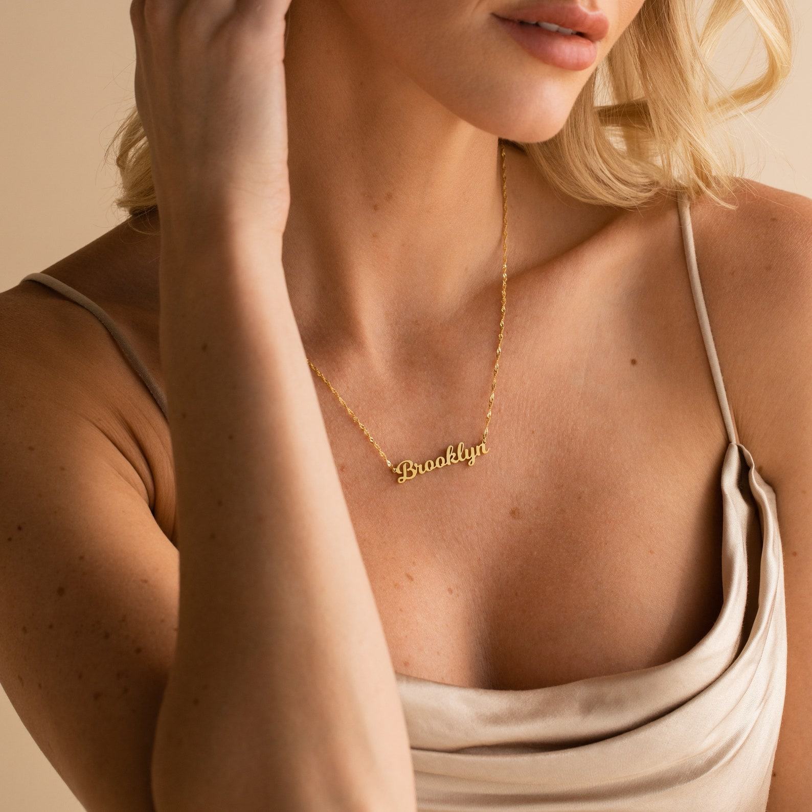 Personalized Twist Chain Name Necklace A Timeless Treasure for Your Loved Ones