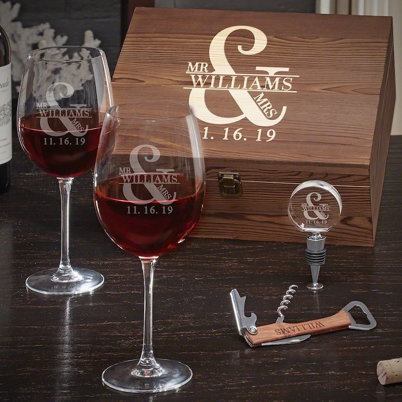 Personalized Wine Glass Set with Crystal Stopper Etched Elegance for Wine Enthusiasts
