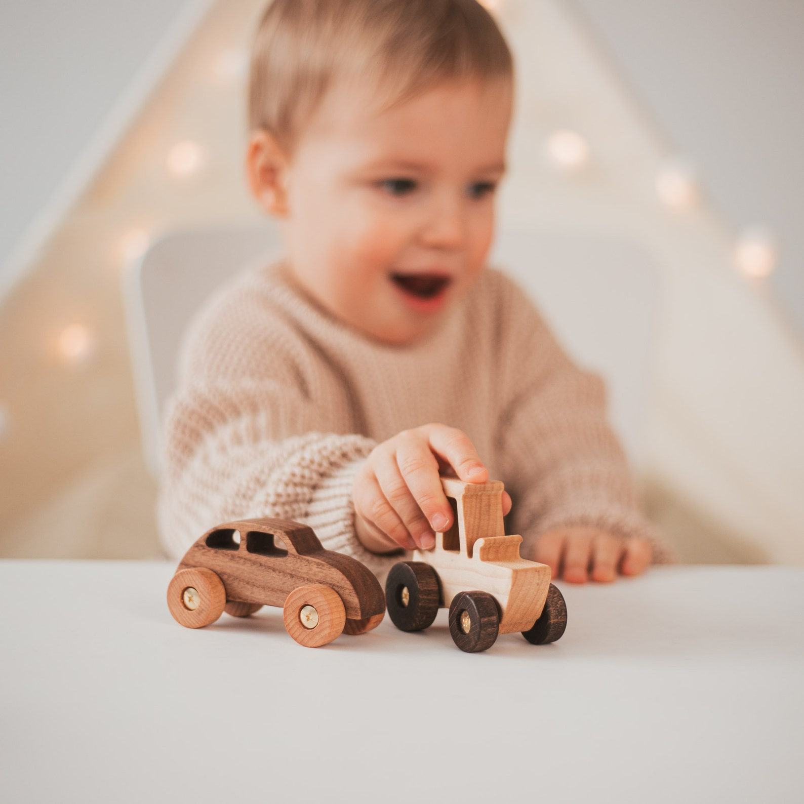 Personalized Wooden Toy Car – Custom Name Jeep for Baby Boy, First Birthday Present & Nursery Decor
