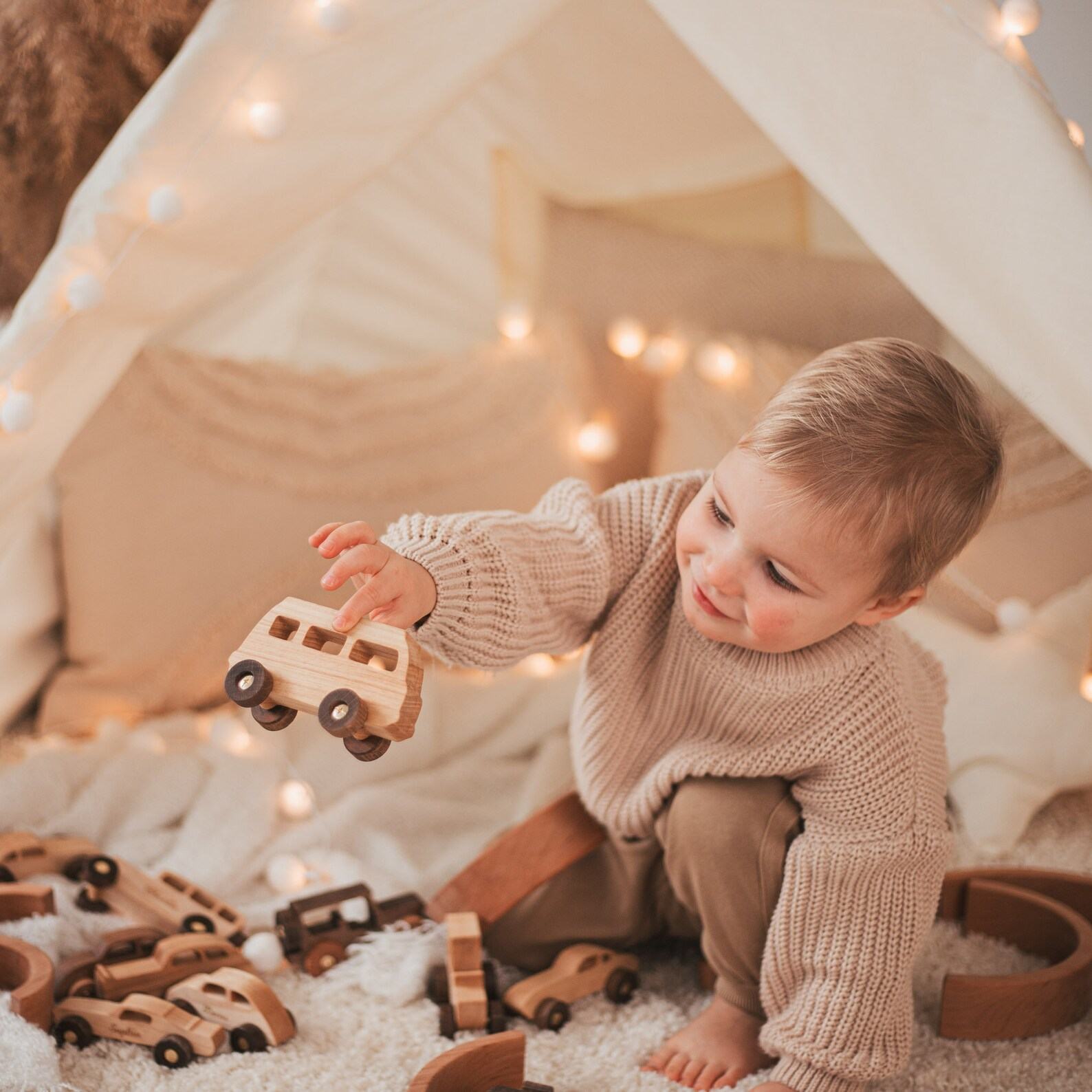 Personalized Wooden Toy Cars – Montessori Car Set for Toddlers – 1st Birthday Present – Handmade Wood Auto Track – Pretend Play