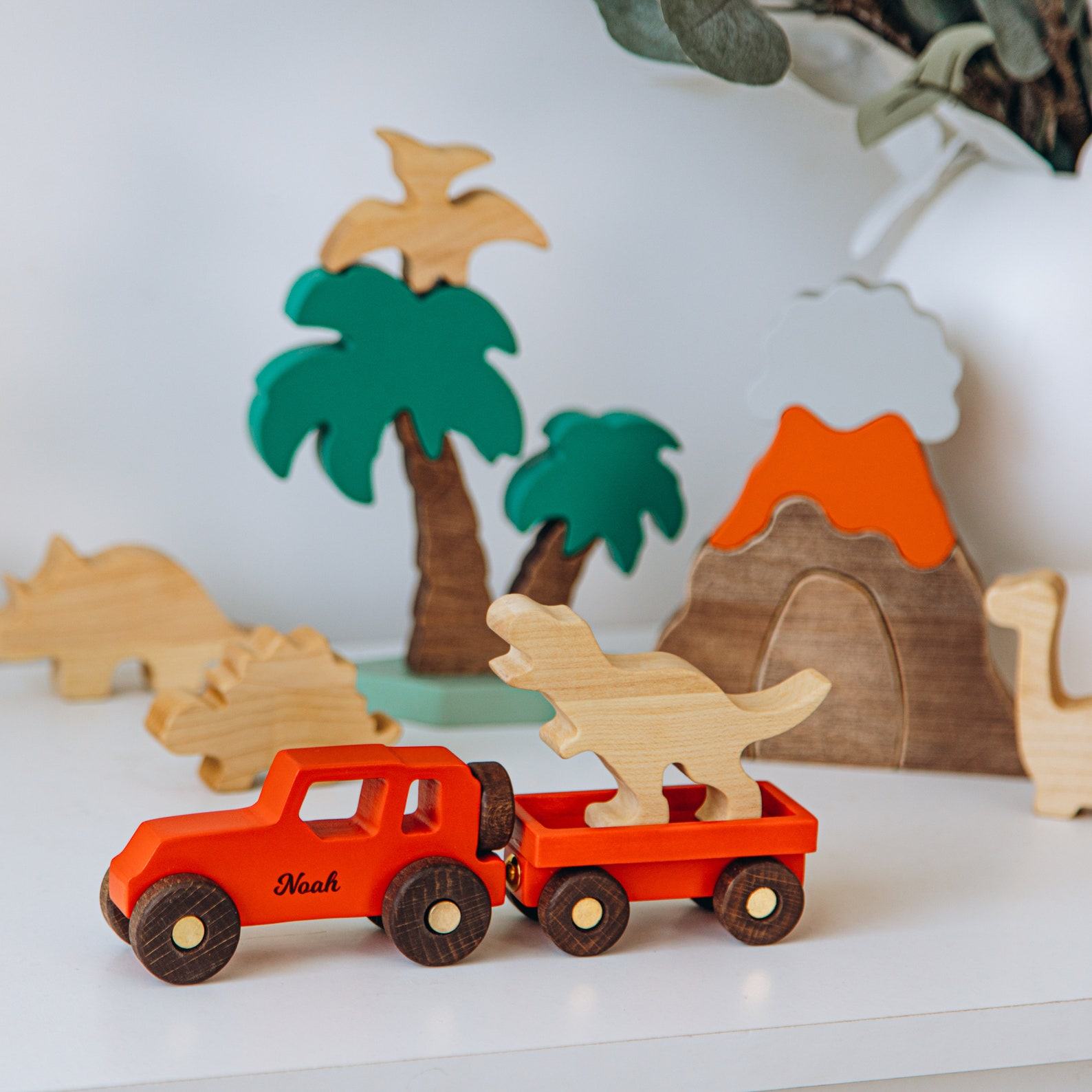 Personalized Wooden Tractor & Toy Farm Set – Sensory First Christmas Present for Baby – PS1111