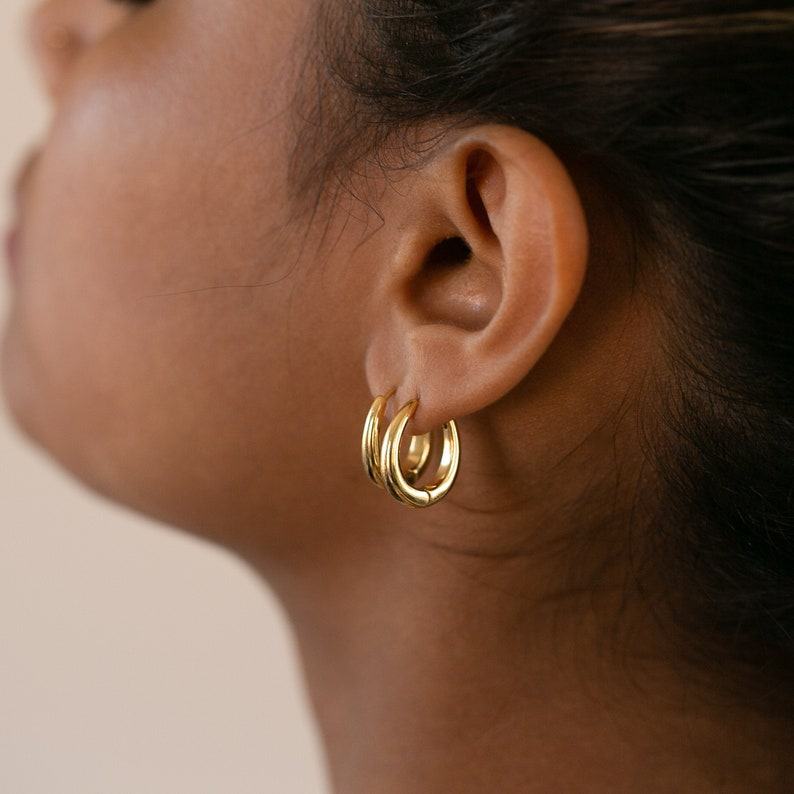 Petite Gold Hoops Elevate Your Style with Caitlyn Minimalist’s Oval Hoops