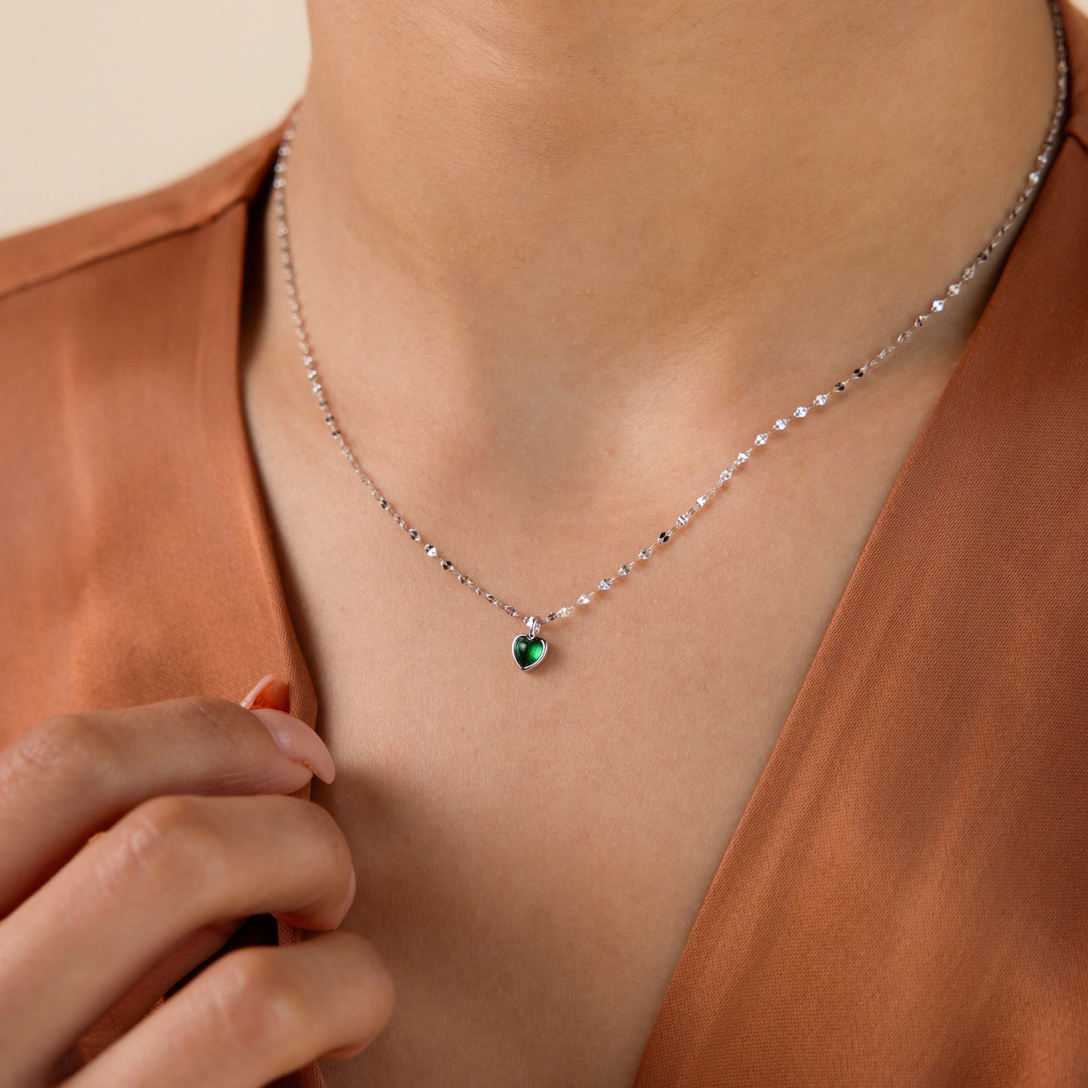 Petite Jade Heart Necklace A Timeless Treasure for Your Loved One