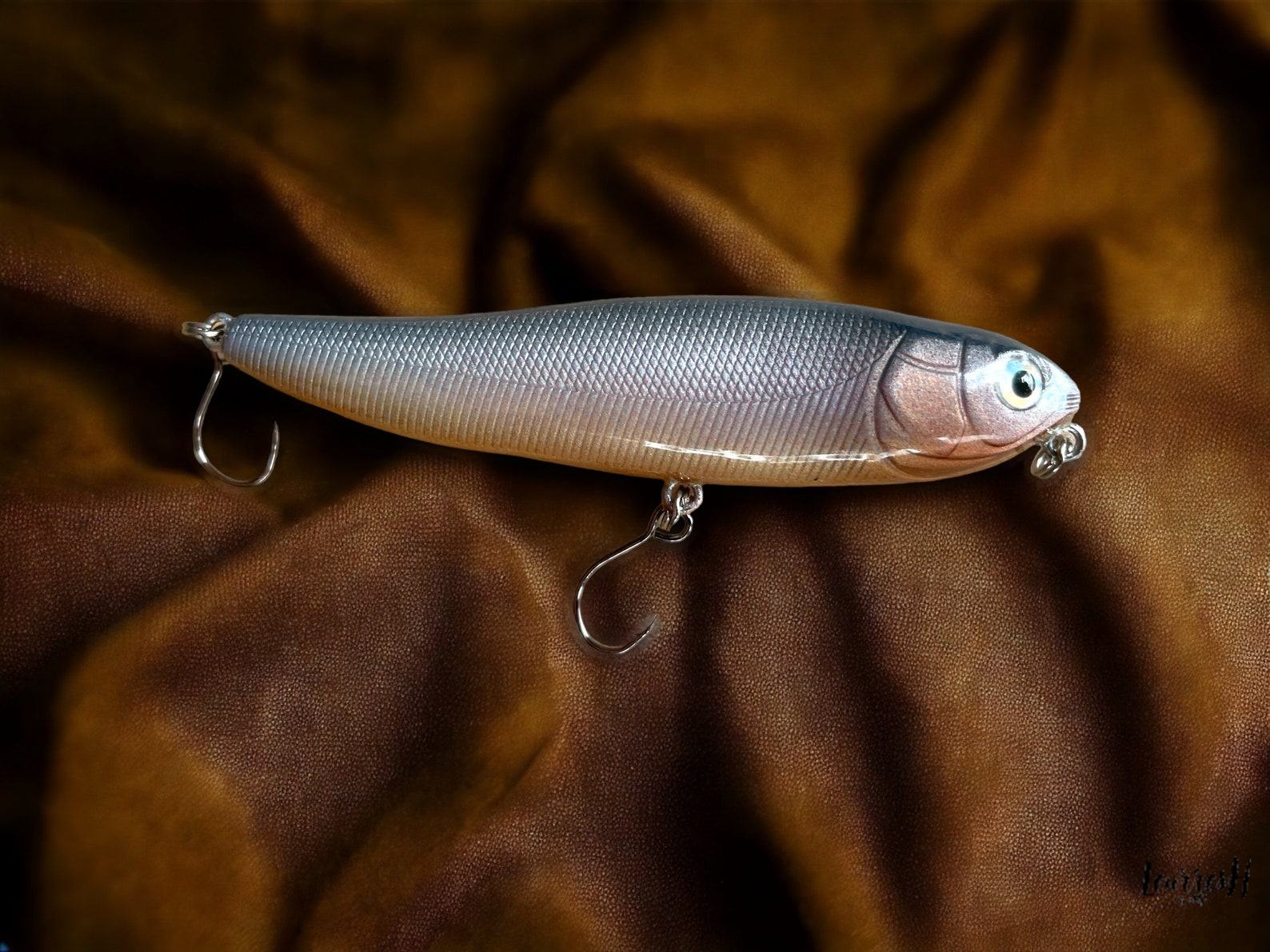 Pike’s Nemesis Handcrafted “Gardon Carmin” Lure for Unmatched Precision - Image 3