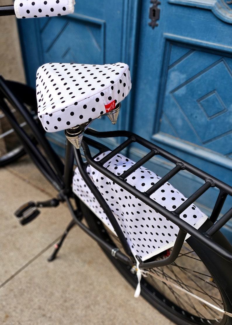 Polka Dot Saddle Cover Waterproof Protection for Your Ride