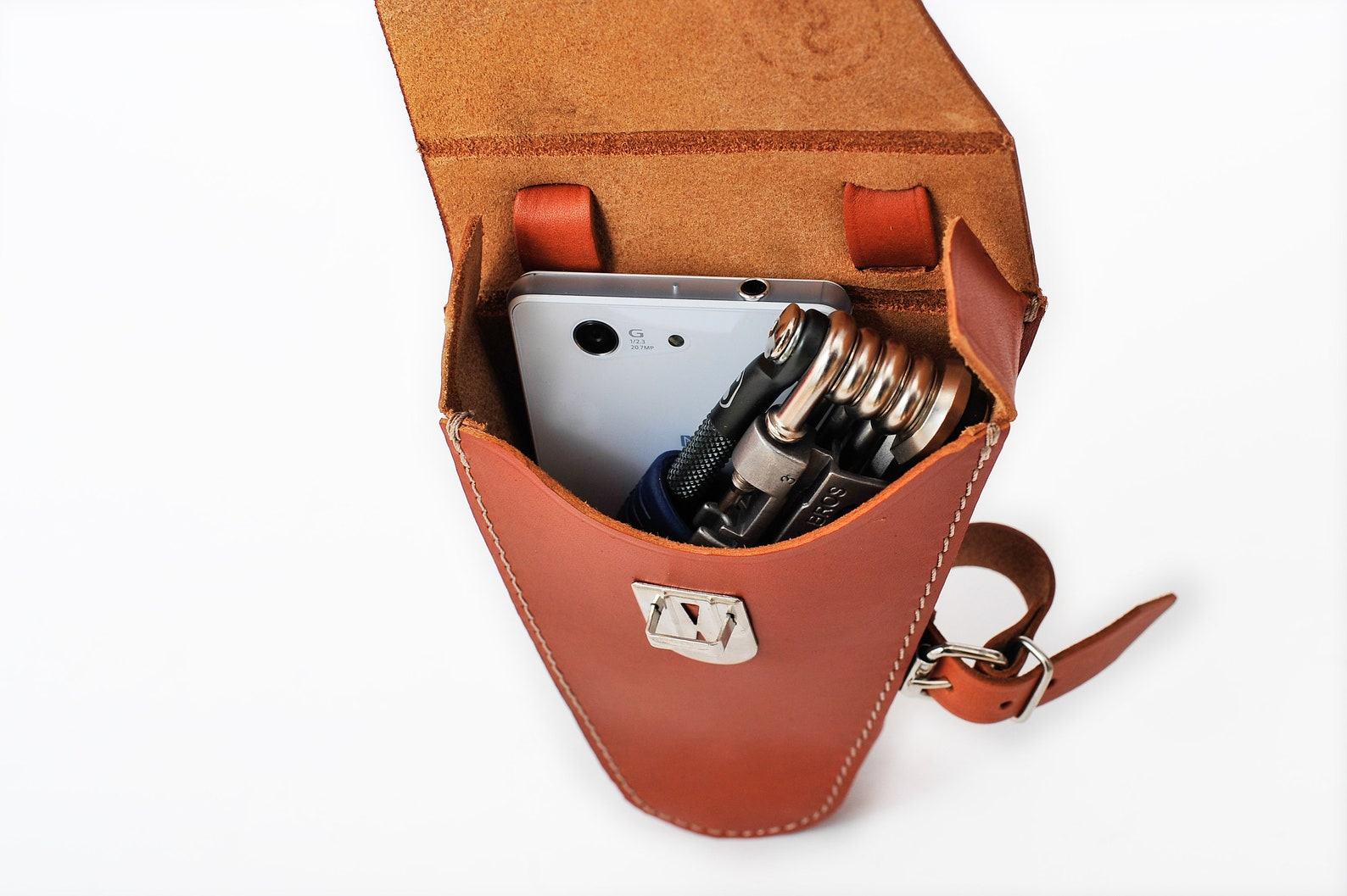 Premium Bicycle Pannier The Ultimate Cycling Companion for Adventure and Convenience - Image 4