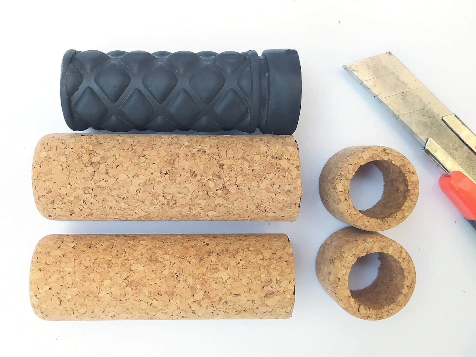 Premium Cork Bicycle Grips Enhance Your Ride with Comfort and Control - Image 6