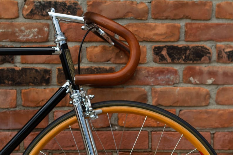 Premium Leather Bicycle Handlebar Wraps Enhance Your Ride with Comfort and Style
