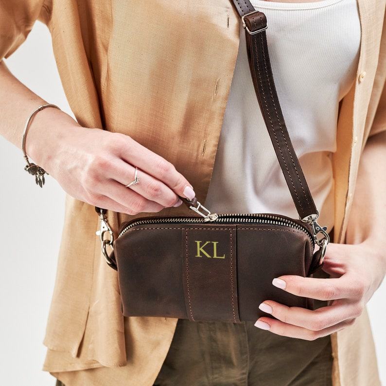 Premium Leather Phone Bag The Perfect Accessory for Style and Convenience