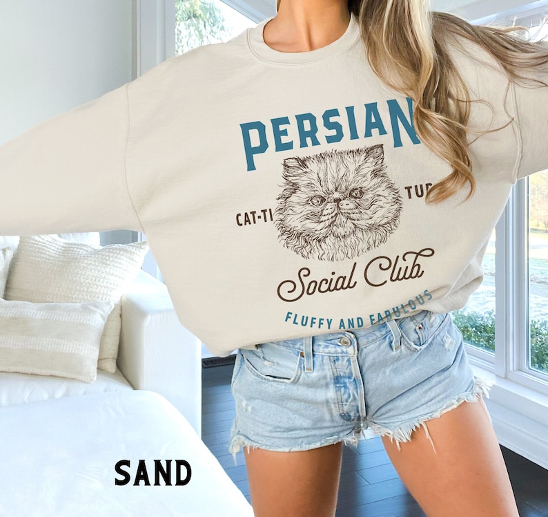 Purrfectly Retro Persian Cat Sweatshirt for Feline Fanatics