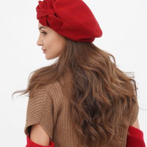 Ravishing Red French Wool Beret A Chic Winter Accessory for Fashion-Savvy Women