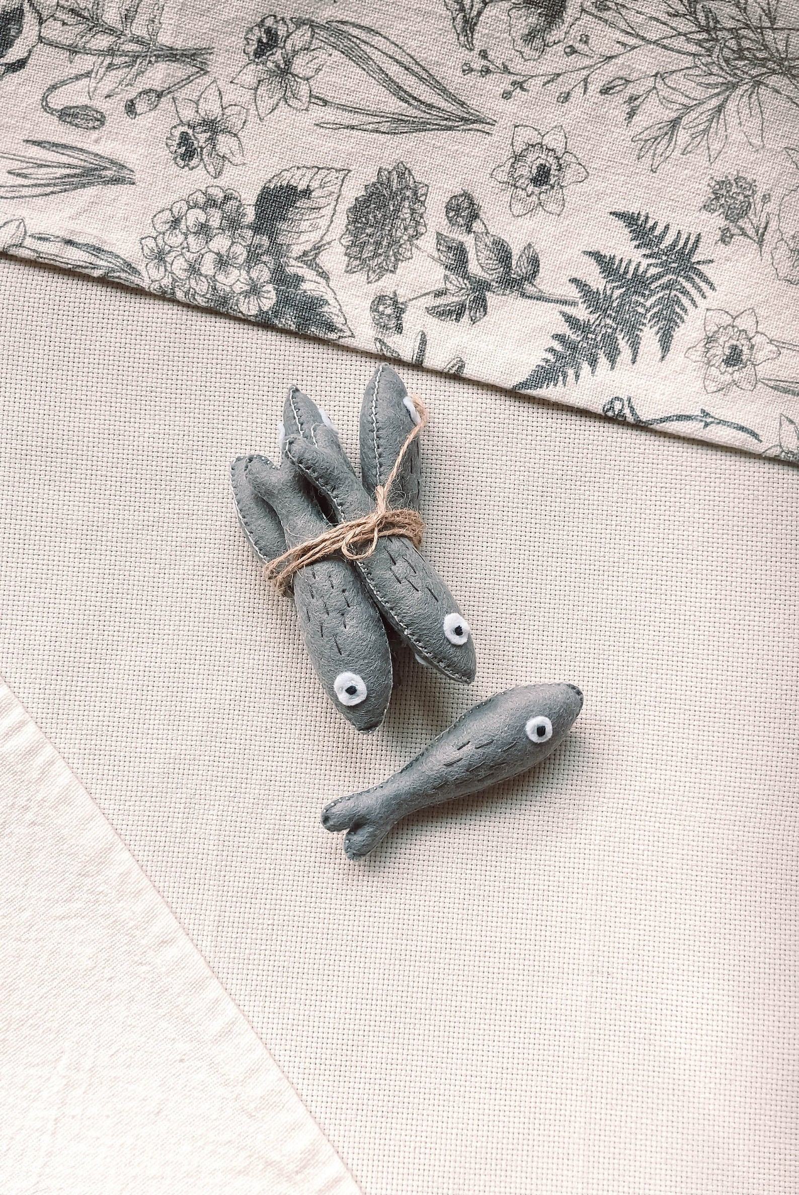 Realistic Felt Anchovy A Savory Playtime Treat for Imaginative Chefs - Image 5