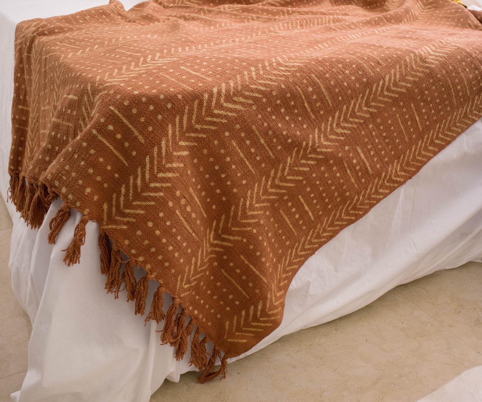 Rustic Charm Handcrafted Mud Cloth Cotton Blanket with Intricate Block Prints, Fringes, and Tassels - Image 3