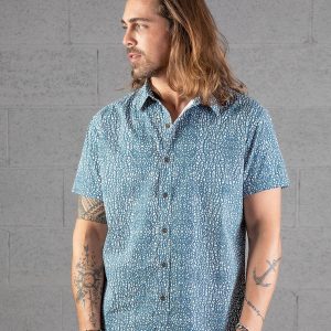 Sharp Style for Every Occasion Men’s Oxford Button-Down Shirt in Classic Blue