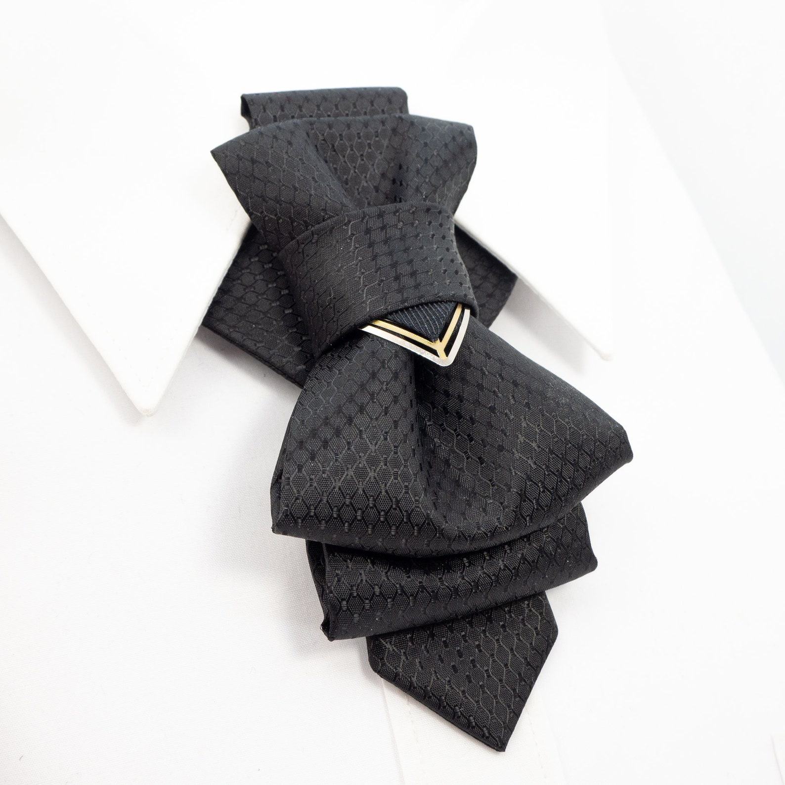 Sophisticated Black Bowtie Elevate Your Wedding Attire with Timeless Elegance