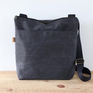 Spacious and Durable Crossbody Canvas Bag Your Perfect Companion for Everyday Adventures