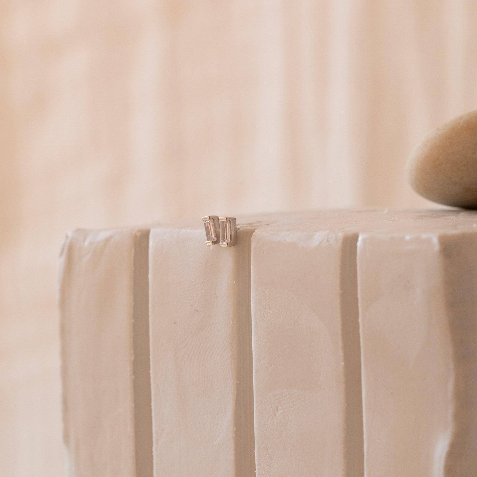 Sparkling Baguette Diamond Studs Elevate Your Style with Minimalist Elegance