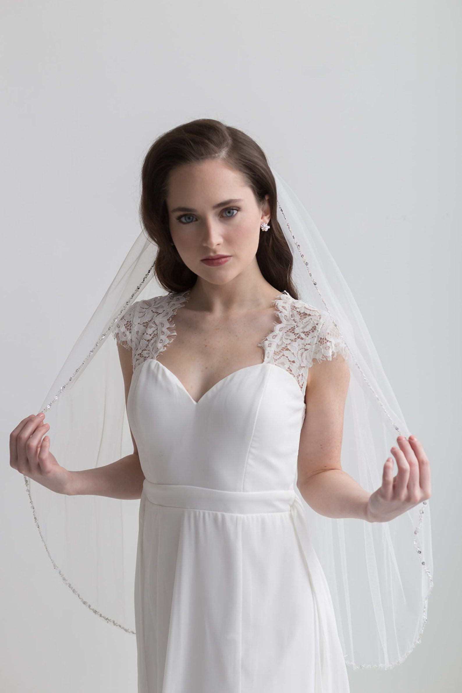 Sparkling Elegance Crystal-Embellished Wedding Veils for a Shimmering Bridal Look - Image 4