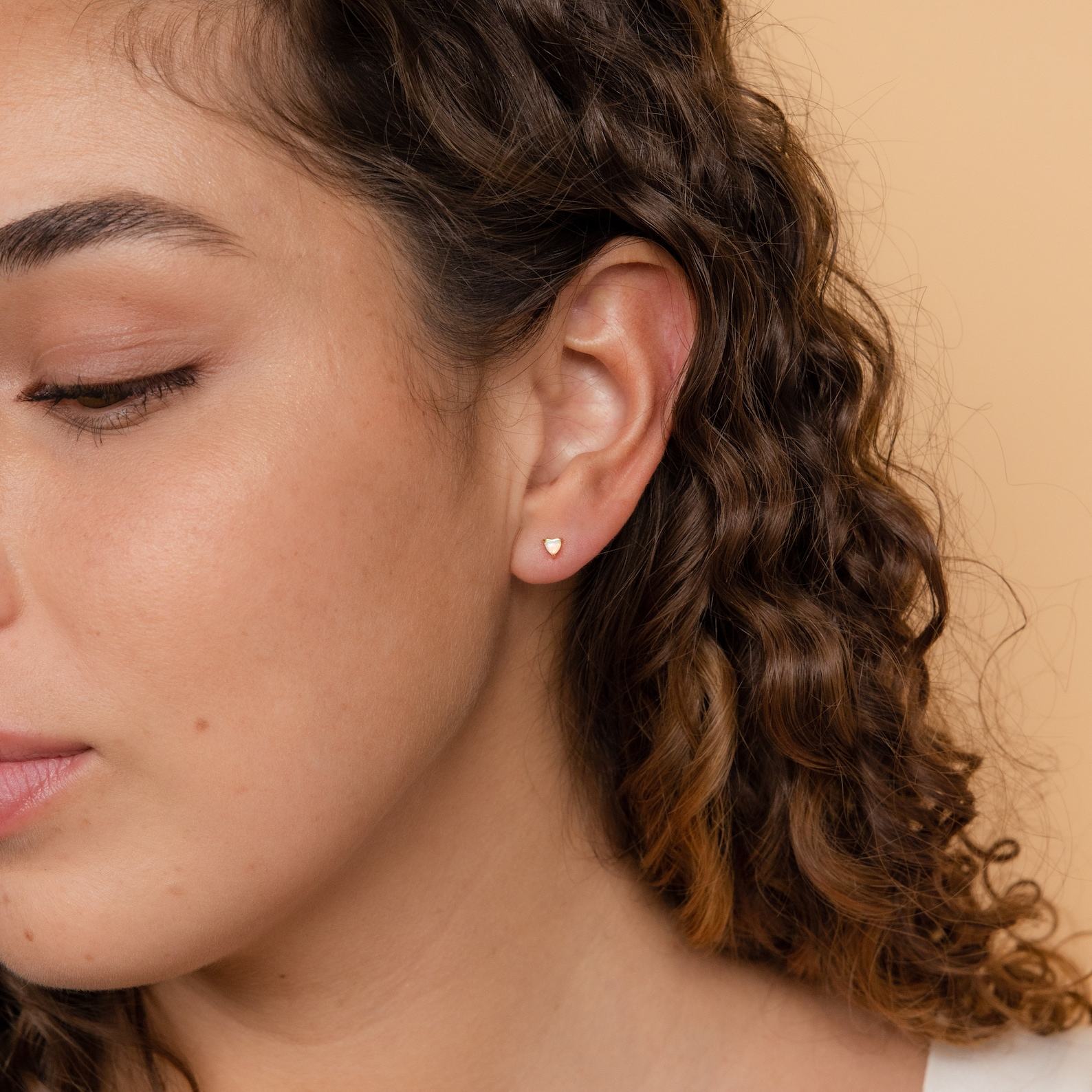 Sparkling Opal Heart Studs Minimalist Elegance for Every Occasion