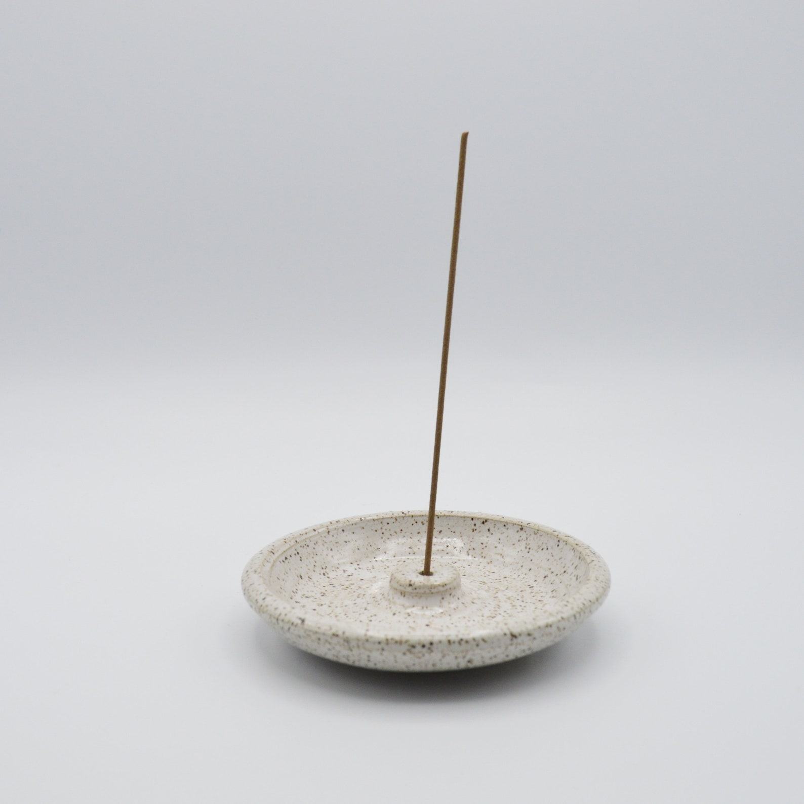 Speckled Serenity Ceramic Incense Burner for Tranquil Ambiance