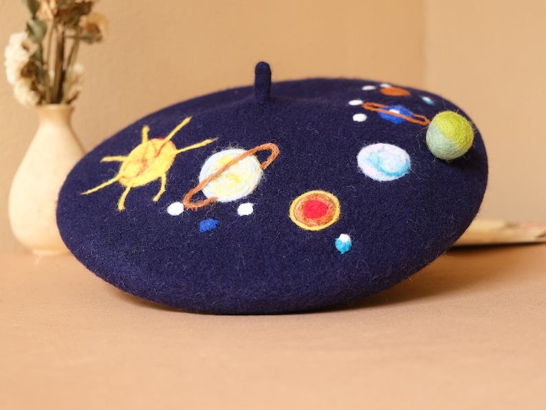 Starry Night Beret A Celestial Accessory for Winter’s Embrace