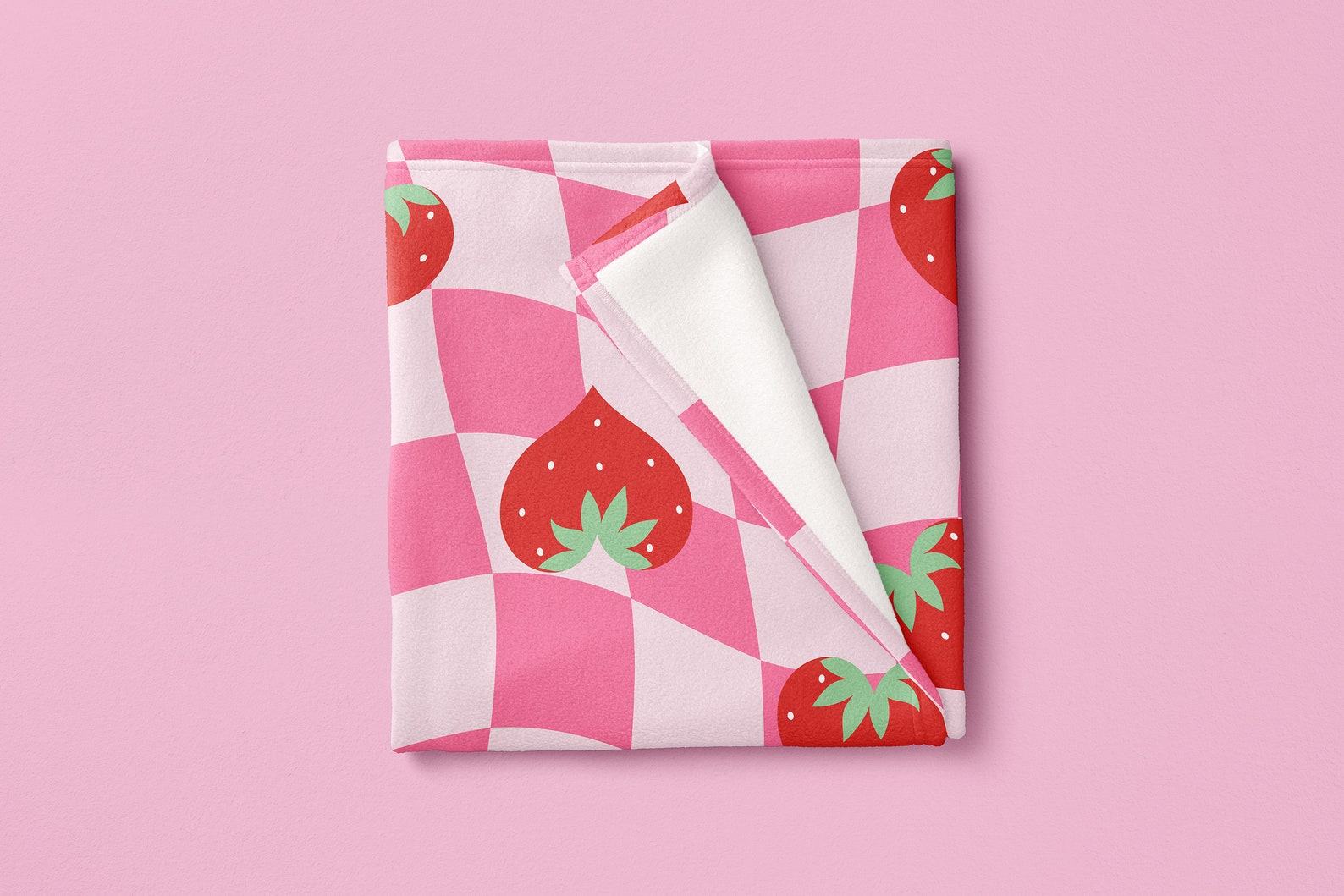 Strawberry Kisses Checkerboard Fleece Blanket for Y2K Dopamine Decor - Image 2