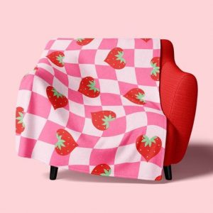 Strawberry Kisses Checkerboard Fleece Blanket for Y2K Dopamine Decor