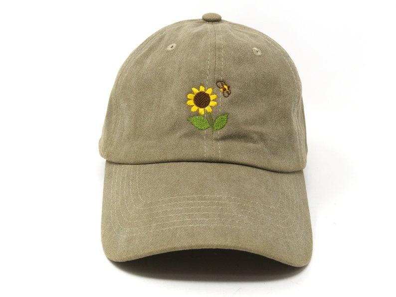 Sunflower Bee Embroidered Summer Baseball Cap Washed Cotton Curve Brim Hat