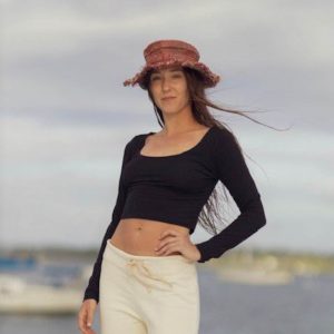 Sustainable Hemp Scoop Crop Top Eco-Conscious Style for the Modern Woman