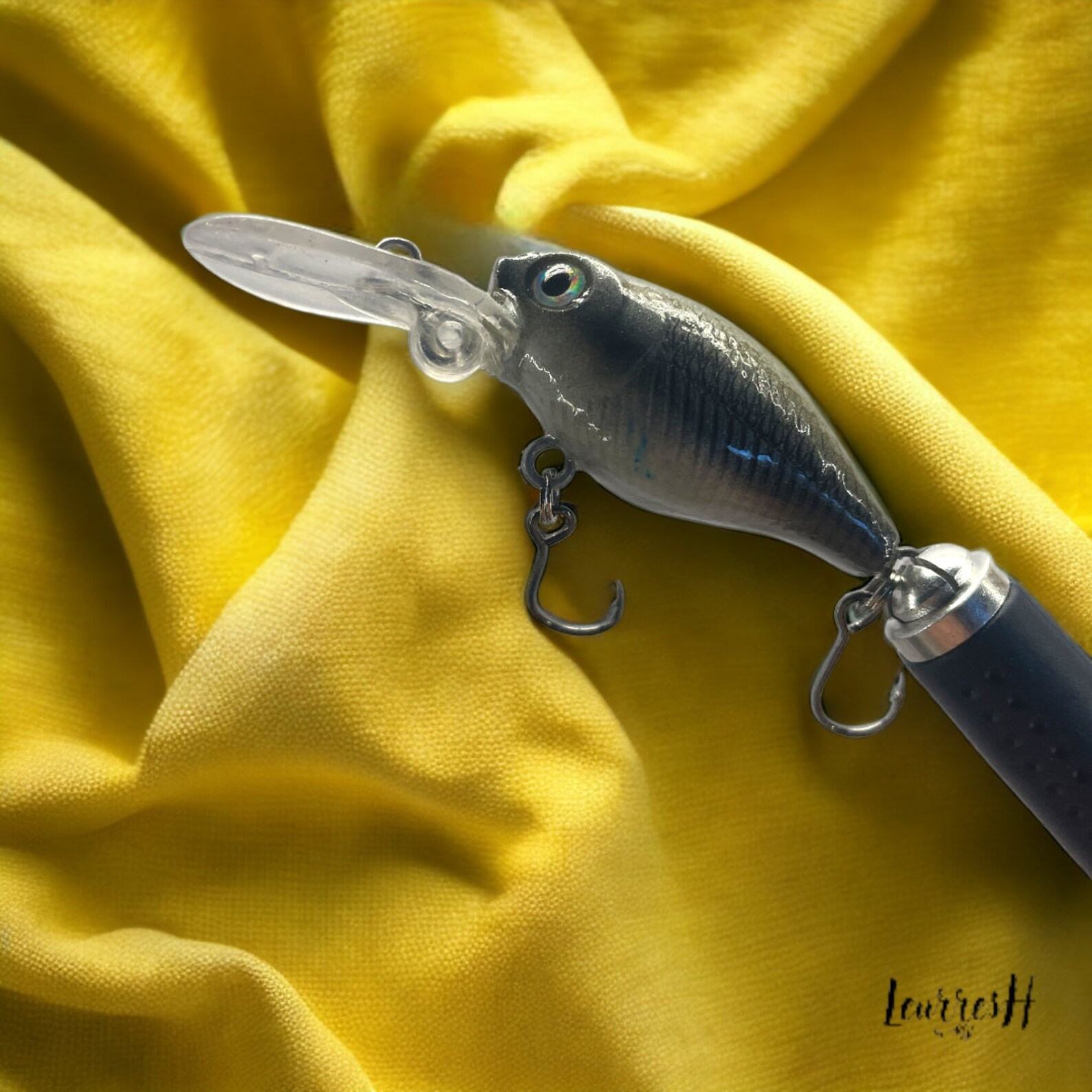 The Glittering Roach Handcrafted Hard Fishing Lure for Trout and Perch
