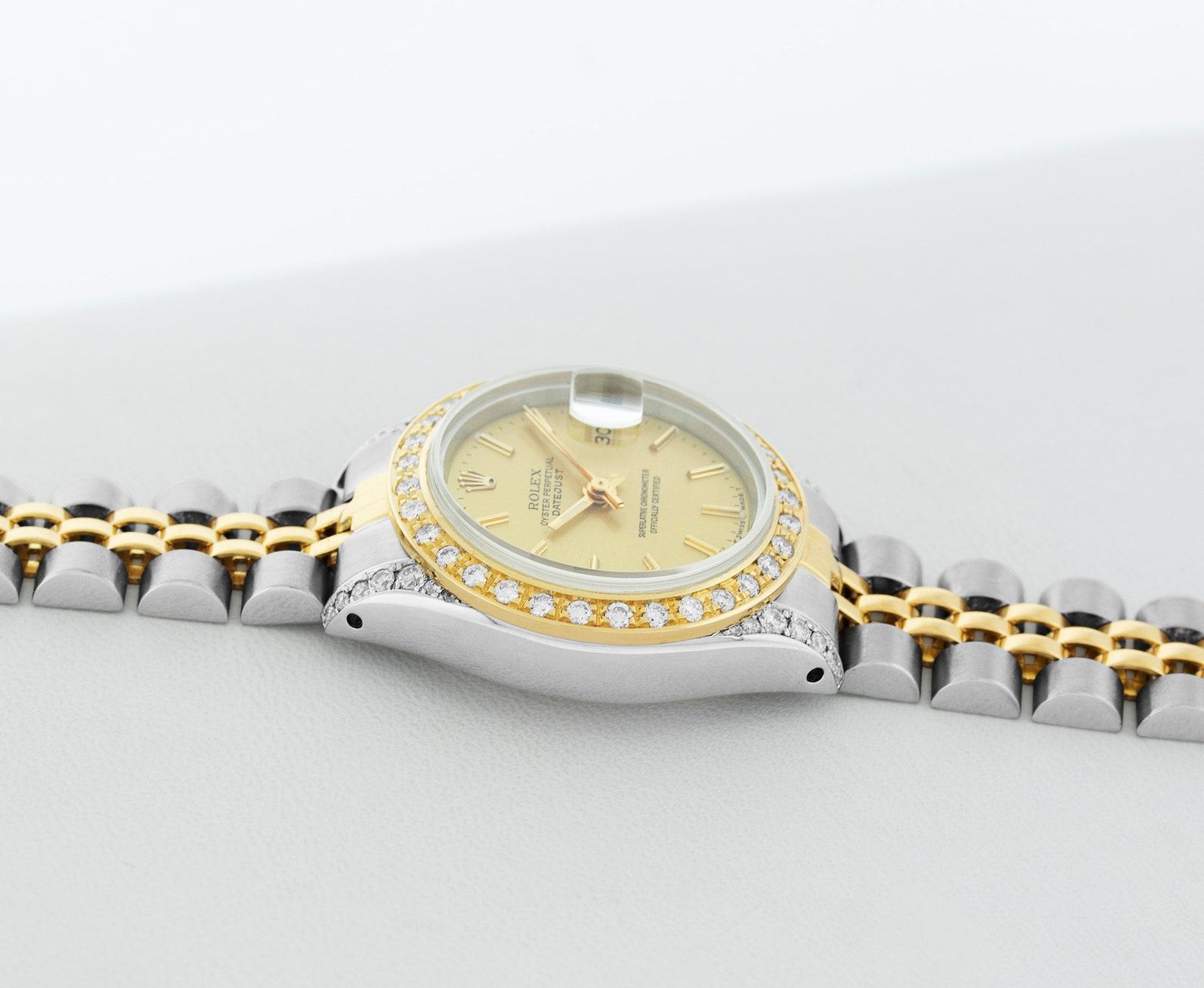 Timeless Allure Rolex Lady Datejust – A Symphony of Two-Tones and Diamond Radiance - Image 3