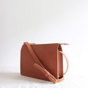 Timeless Brown Leather Crossbody Bag A Minimalist Masterpiece