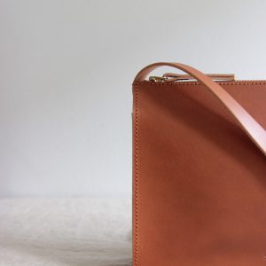 Timeless Brown Leather Crossbody Bag A Minimalist Masterpiece