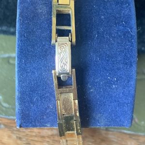 Timeless Elegance Vintage Everite Quartz Watch with Exquisite Bracelet Strap