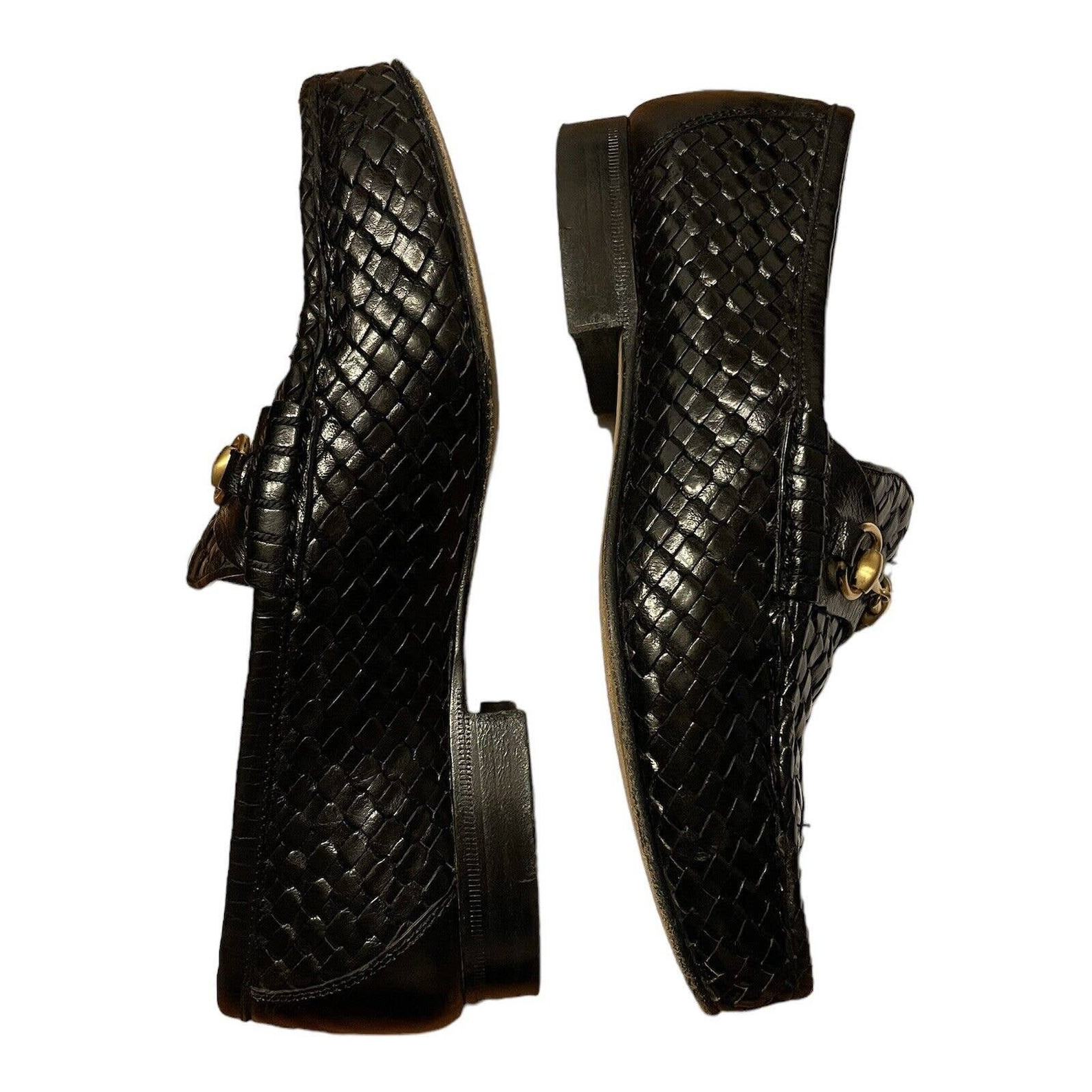 Timeless Elegance Vintage Gucci Classic Woven Horsebit Loafers in Size 6B