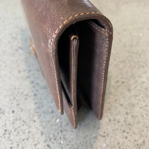 Timeless Elegance Vintage Gucci Leather Briefcase for the Discerning Professional