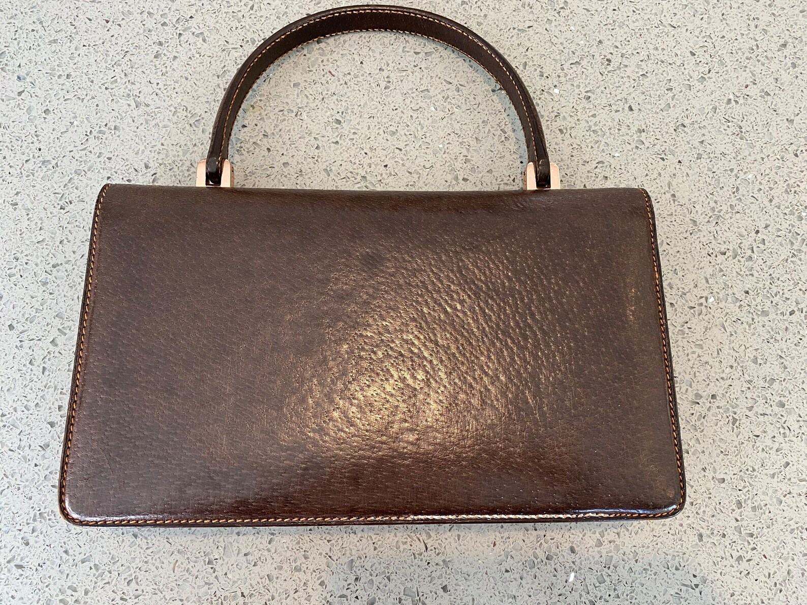 Timeless Elegance Vintage Gucci Leather Briefcase for the Discerning Professional - Image 3