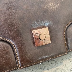 Timeless Elegance Vintage Gucci Leather Briefcase for the Discerning Professional