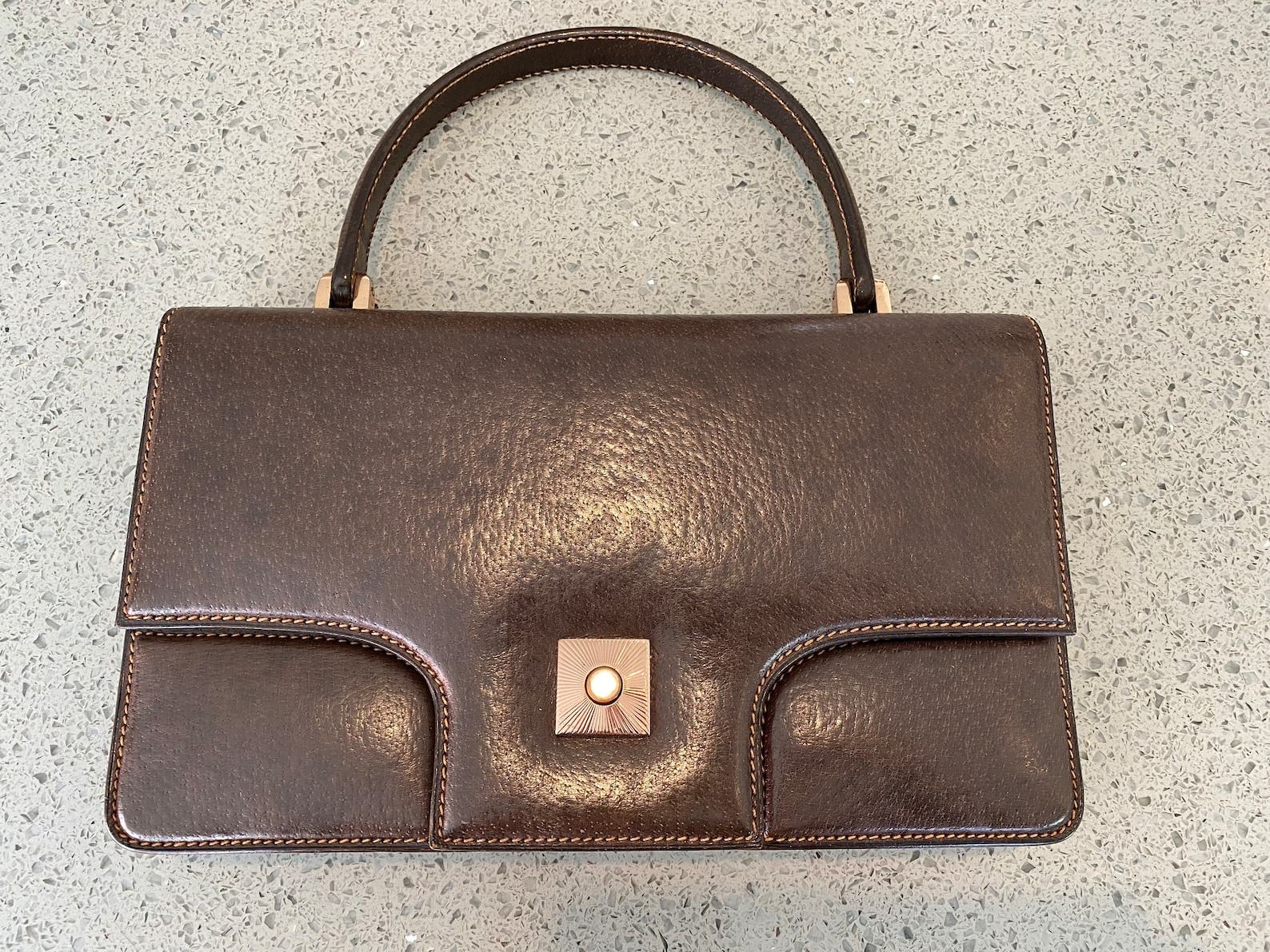 Timeless Elegance Vintage Gucci Leather Briefcase for the Discerning Professional - Image 2