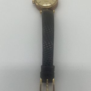 Timeless Elegance Vintage Gucci Watch with Iconic Red/Green Trim