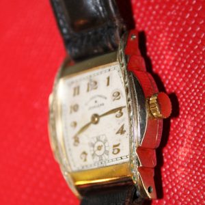 Timeless Elegance Vintage Swiss-Made CI Josephson Manual Wind Watch from the Golden Era