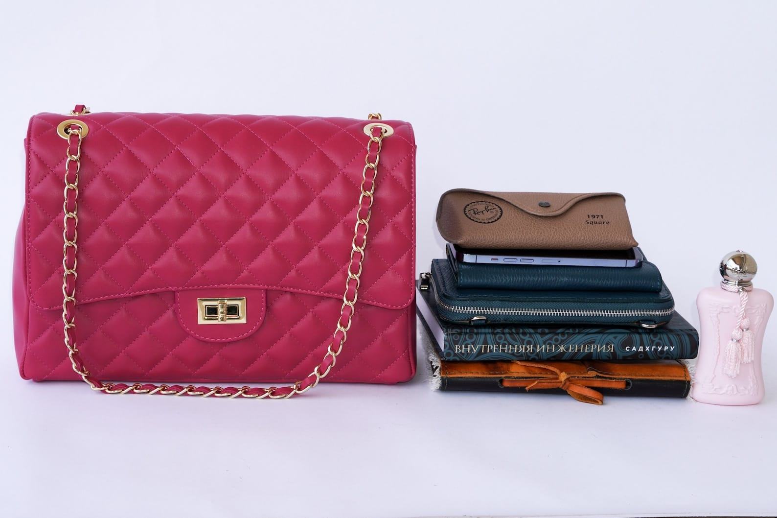 Timeless Italian Leather Shoulder Bag A Symphony of Style and Sophistication - Image 3